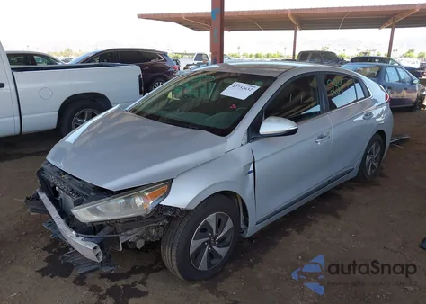 2018 Hyundai Ioniq Hybrid Sel z USA, uszkodzony, nr VIN KMHC75LC8JU098521